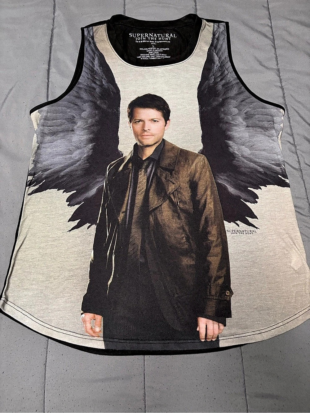 Supernatural Join the Hunt Graphic Wing Tank Top Size Medium Like New